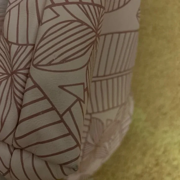 Umbrella Collective Jana Lam Hawaii printed leather crossbody - Picture 8 of 12